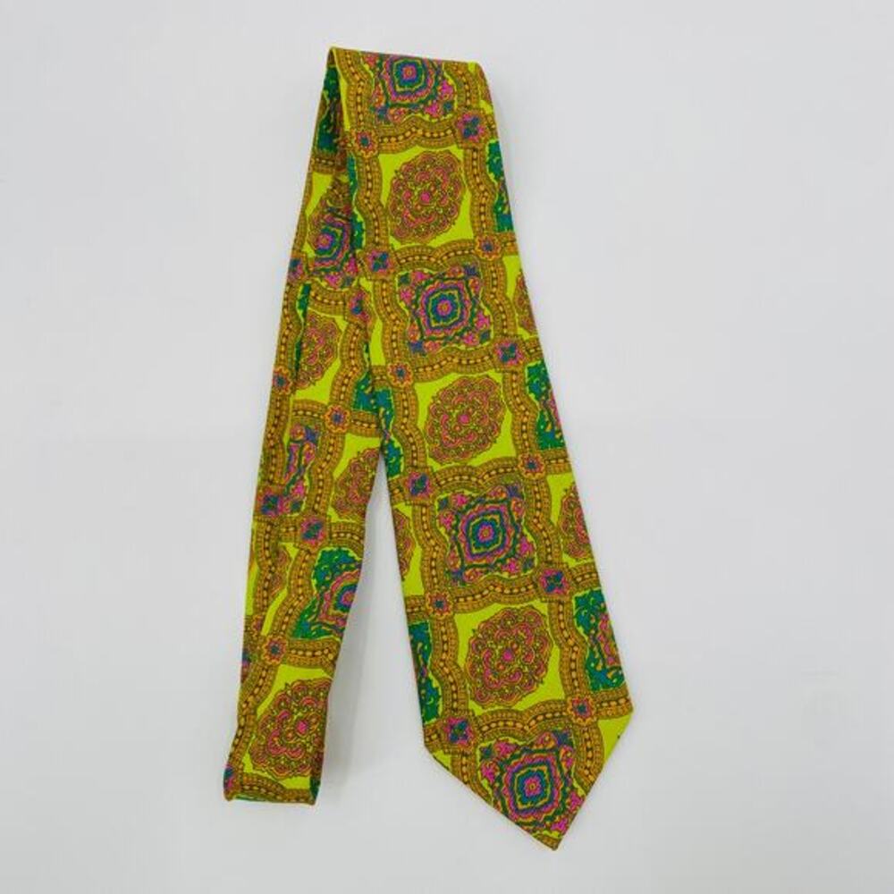 Vintage retro bright colors tie‎